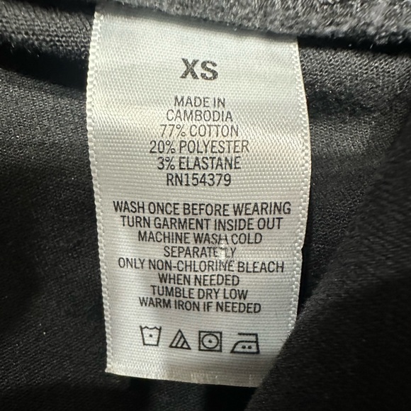 Women's Black Flared Jean - Picture 7 of 8